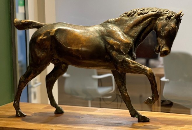 Kleine Statue eines Pferdes