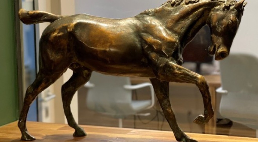 Kleine Statue eines Pferdes