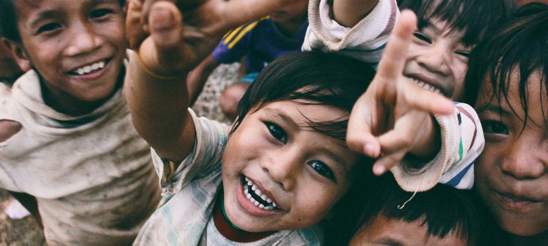 Lachende Kinder durch unseren Partner World Future Council
